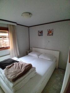 Shalet-binnen-mrt-24-4-scaled